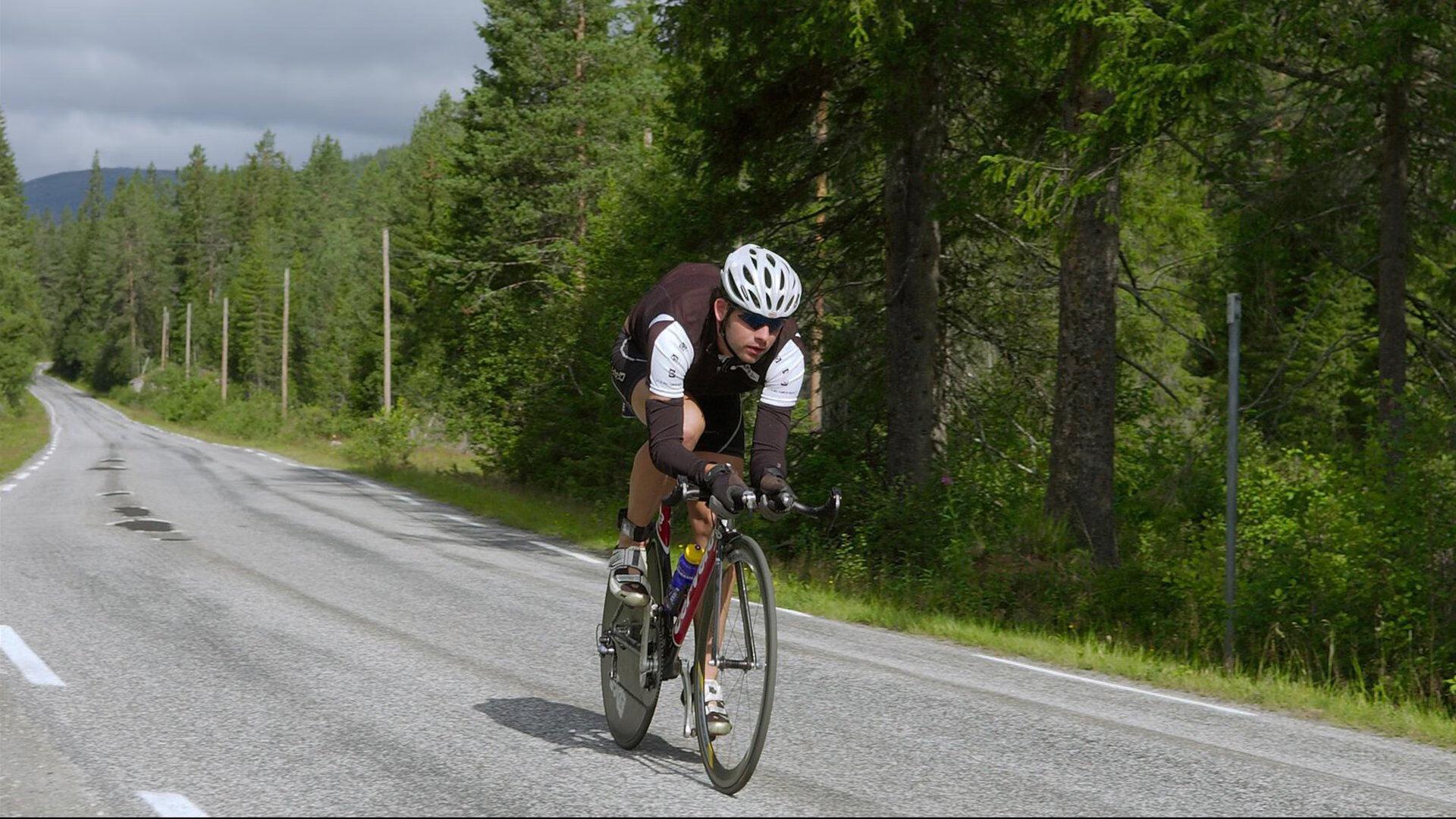 诺伊尔反思失球瞬间，对手中路从容起脚，我与塔已竭尽所能